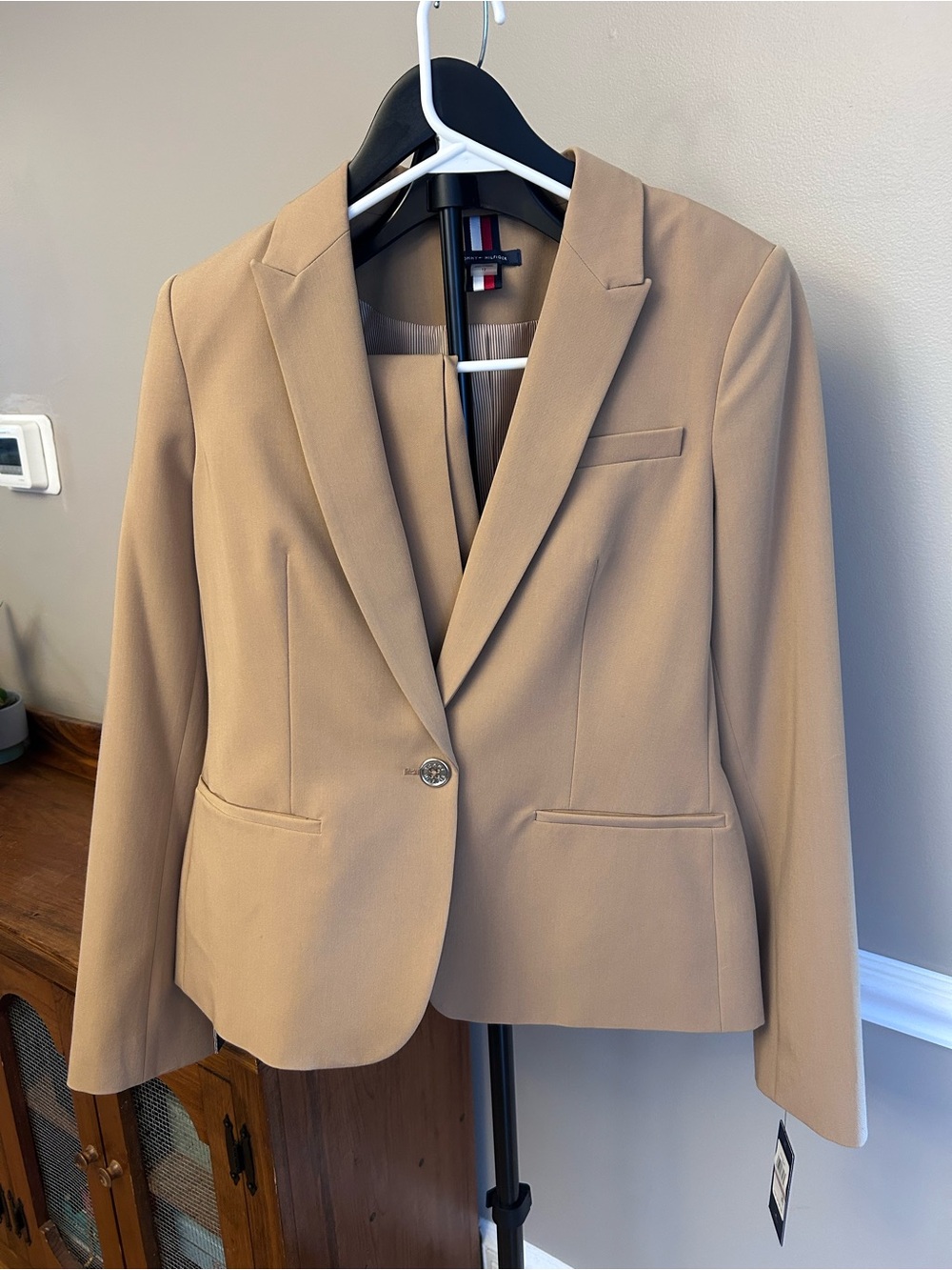 Tommy Hilfiger Women's Tan Single-Button Blazer & Pants